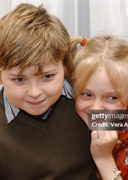 Spencer Breslin and Dakota Fanning photo