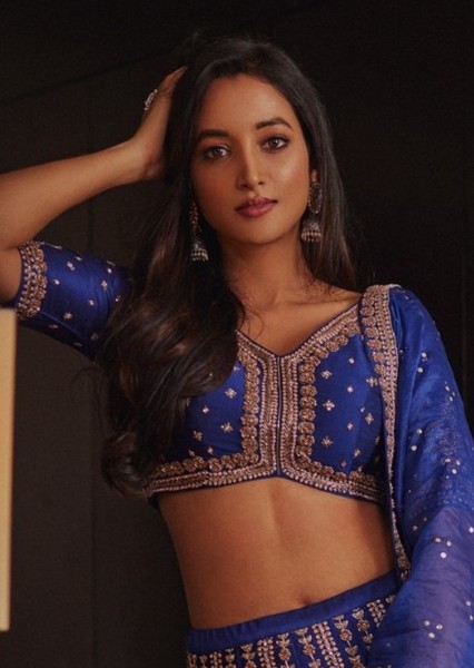 Srinidhi Shetty photo