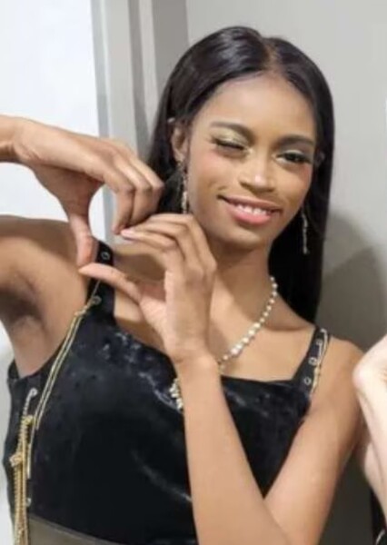 Sriya photo