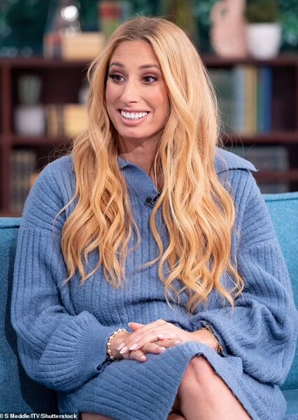 Stacey Solomon photo