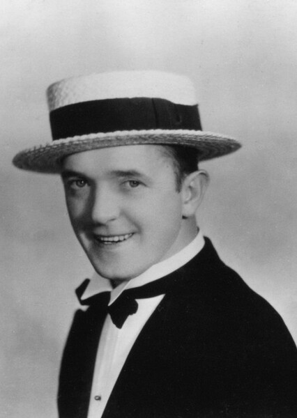 Stan Laurel photo