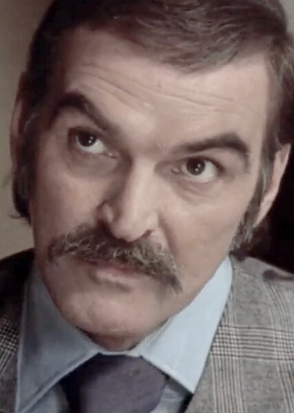 Stanley Baker photo