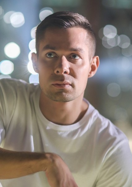 Stas Piekha photo