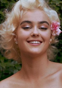 Stefania Ferrario's Instagram, Twitter & Facebook on IDCrawl