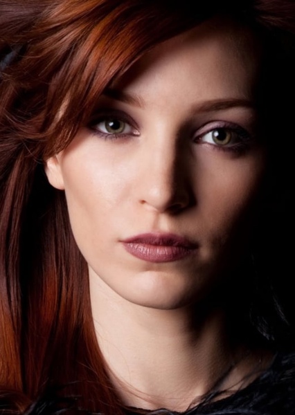 Stefanie Wood photo