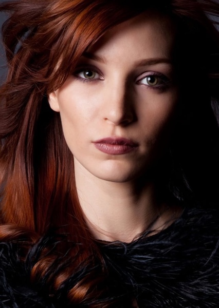 Stefanie Wood photo