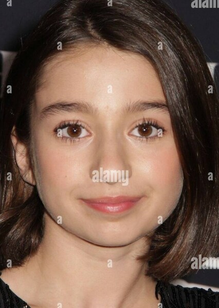 Stella Edwards photo