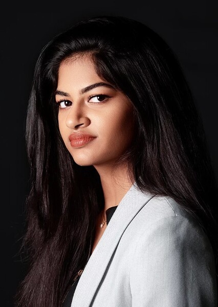 Stella Ramola photo