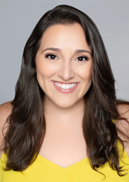 Stephanie Acevedo photo