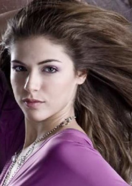 Stephanie Cayo photo