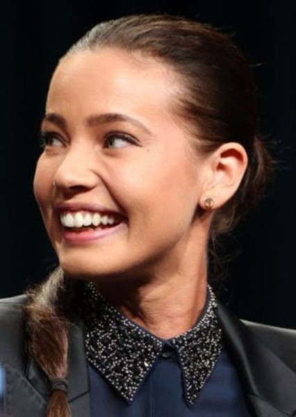 Stephanie Corneliussen photo