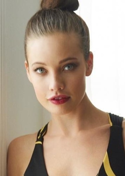 Stephanie Corneliussen photo