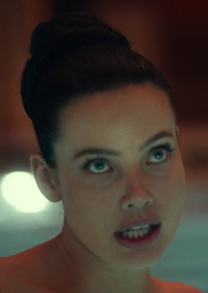 Stephanie Corneliussen photo