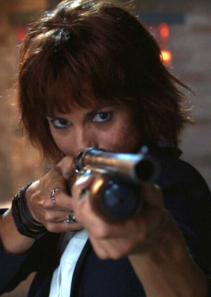 Stephanie Szostak photo