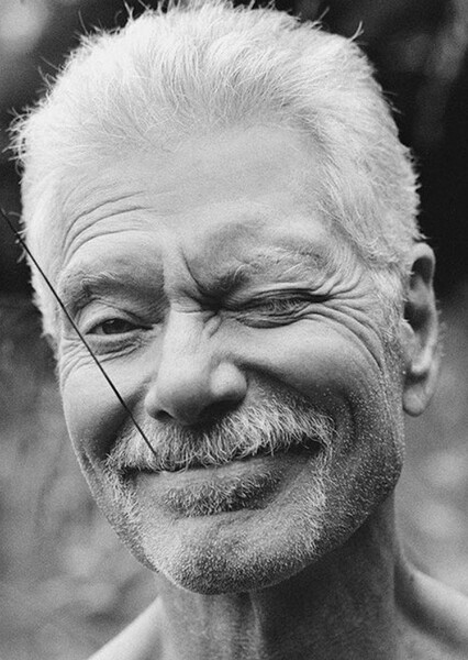 Stephen Lang photo