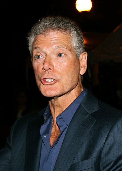 Stephen Lang photo
