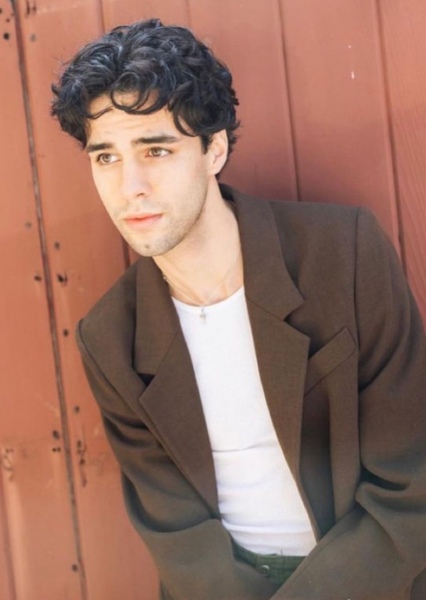 Stephen Sanchez photo