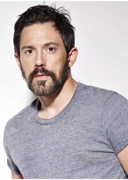 Steve Kazee photo