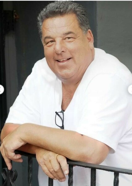 Steve Schirripa