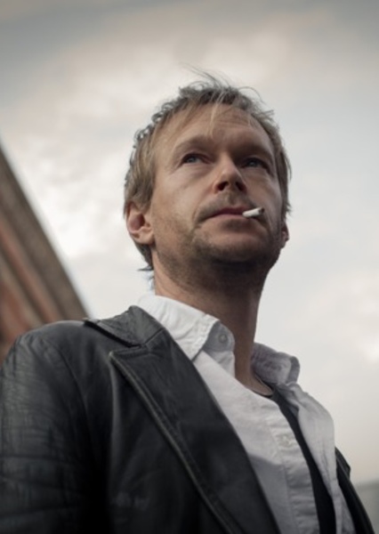 Steven Mackintosh