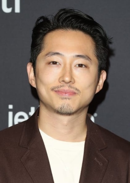Steven Yeun photo