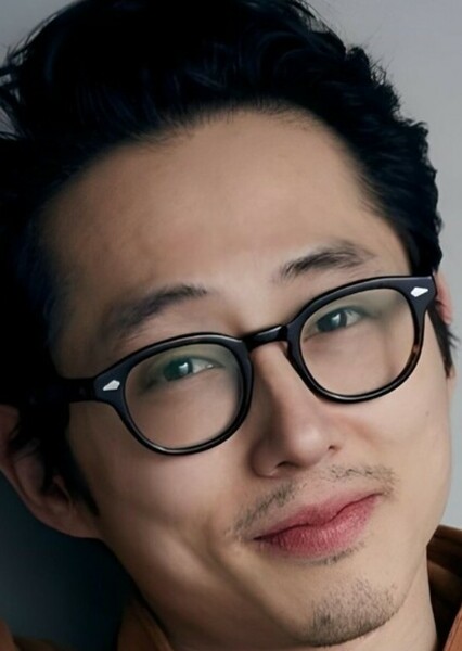 Steven Yeun photo