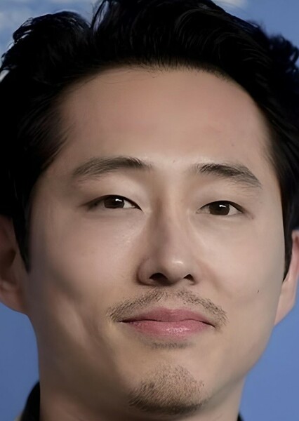 Steven Yeun photo