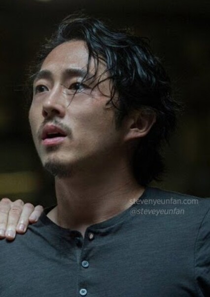 Steven Yeun photo