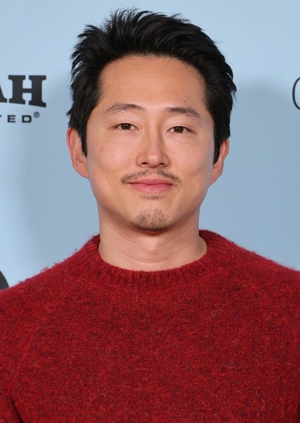 Steven Yeun photo