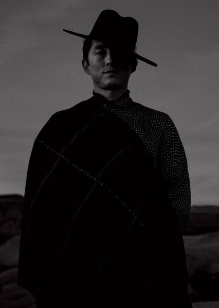 Steven Yeun photo