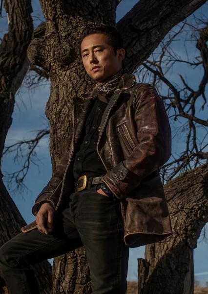 Steven Yeun photo