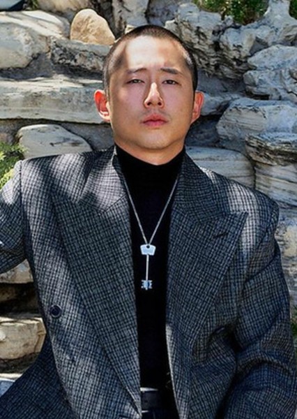 Steven Yeun photo