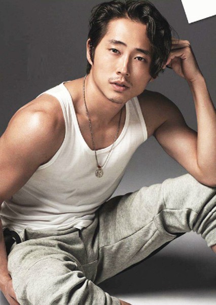 Steven Yeun photo