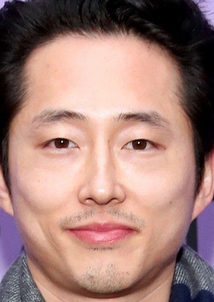 Steven Yeun photo