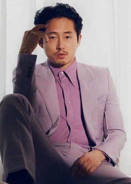 Steven Yeun photo