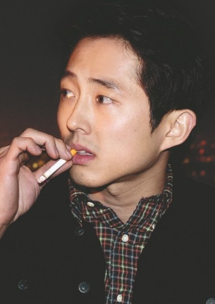 Steven Yeun photo