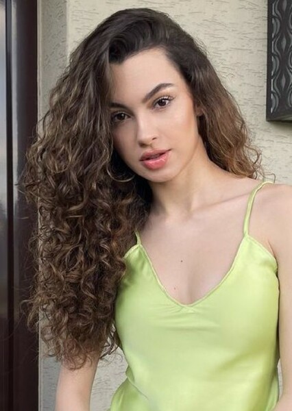 Su Burcu Yazgı Coşkun photo