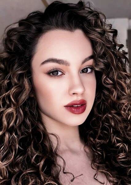 Su Burcu Yazgı Coşkun photo