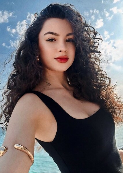 Su Burcu Yazgı Coşkun photo