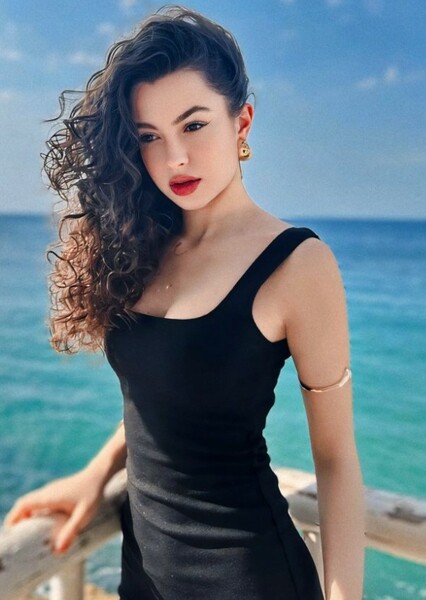 Su Burcu Yazgı Coşkun photo