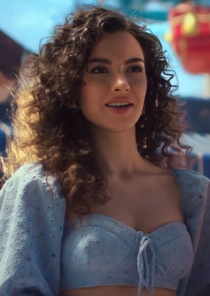 Su Burcu Yazgı Coşkun photo
