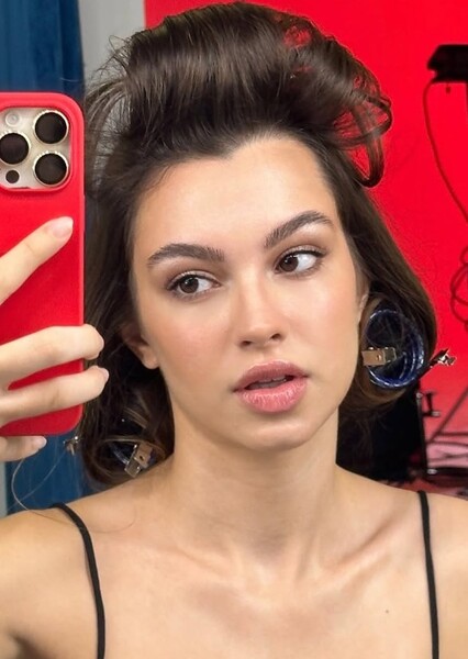 Su Burcu Yazgı Coşkun photo