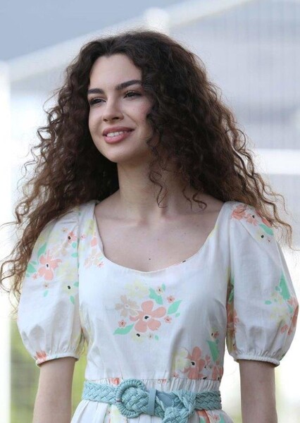 Su Burcu Yazgı Coşkun photo
