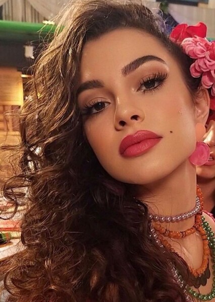 Su Burcu Yazgı Coşkun photo