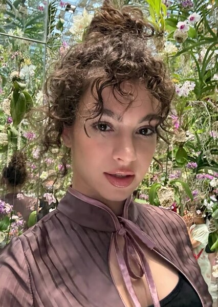 Su Burcu Yazgı Coşkun photo