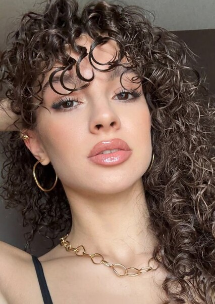 Su Burcu Yazgı Coşkun photo