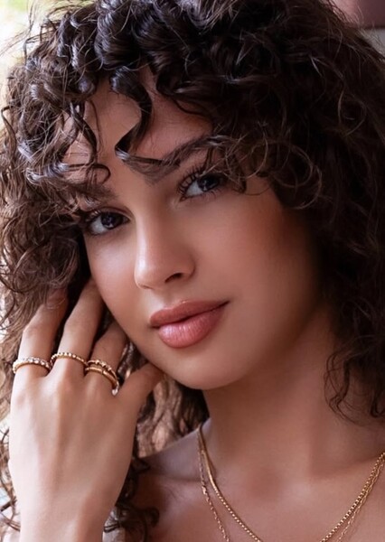 Su Burcu Yazgı Coşkun photo