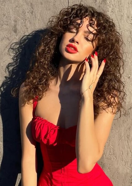 Su Burcu Yazgı Coşkun photo