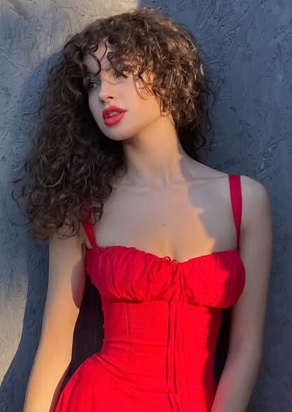 Su Burcu Yazgı Coşkun photo