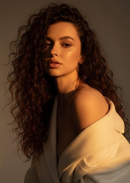 Su Burcu Yazgı Coşkun photo